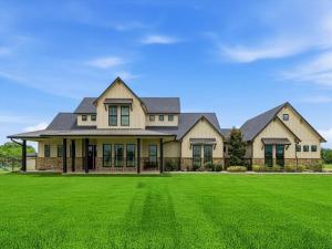MLS #21302932 image #0