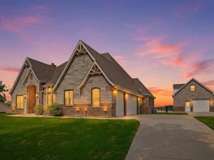 MLS #21309619 image #0