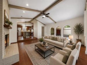 MLS #21309870 image #0