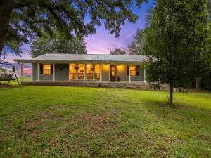 MLS #21310844 image #0