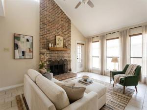 MLS #21313286 image #0