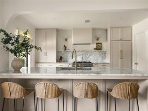 MLS #21317765 image #0