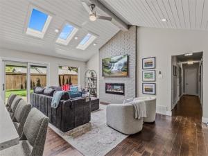 MLS #21317897 image #0