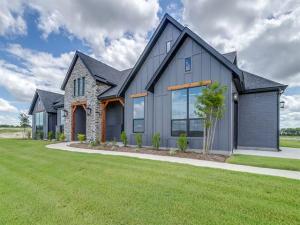 MLS #21320756 image #0