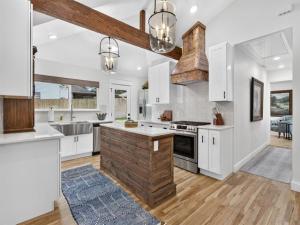 MLS #21320882 image #0