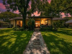 MLS #21320948 image #0