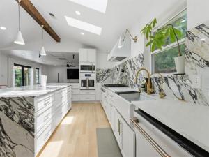 MLS #21321598 image #0
