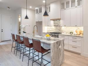 MLS #21323426 image #0