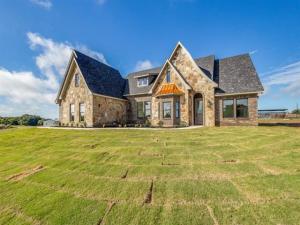 MLS #21326241 image #0