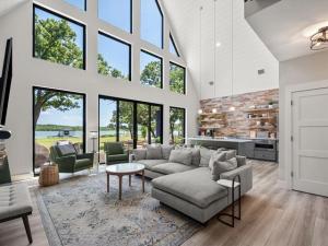 MLS #21326690 image #0