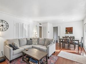 MLS #21327384 image #0