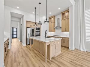 MLS #21327973 image #0