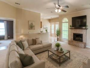 MLS #21329430 image #0