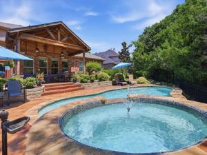 MLS #21330956 image #0
