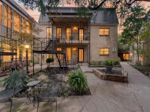 MLS #21334712 image #0