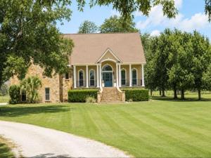 MLS #21334916 image #0