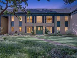 MLS #21352613 image #0