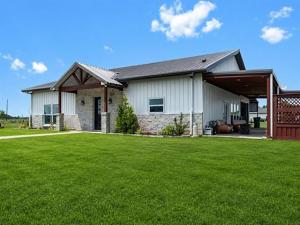 MLS #21352972 image #0