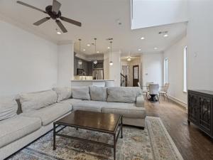 MLS #21353151 image #0