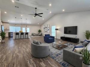 MLS #21353949 image #0