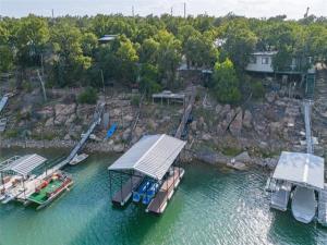 MLS #21354561 image #0