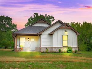 MLS #21354717 image #0