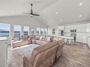 MLS #21354779 image #0