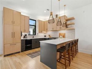 MLS #21356592 image #0
