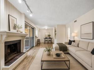 MLS #21358076 image #0