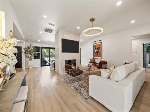 MLS #21358388 image #0