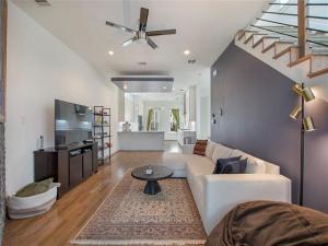 MLS #21358809 image #0
