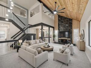 MLS #21358933 image #0