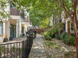 MLS #21361893 image #0