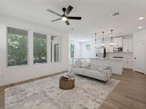 MLS #21363159 image #0