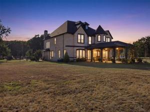 MLS #21363230 image #0