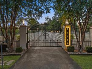 MLS #21363984 image #0