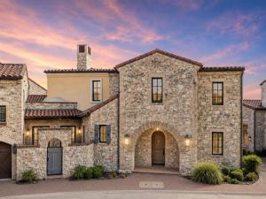 MLS #21365224 image #0