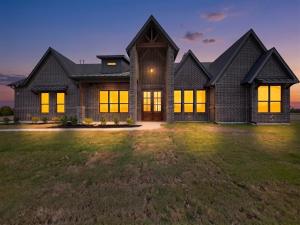 MLS #21366497 image #0
