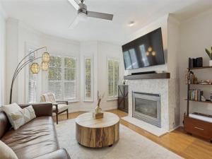 MLS #21366516 image #0