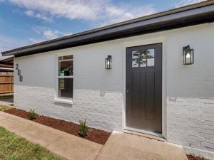 MLS #21366993 image #0