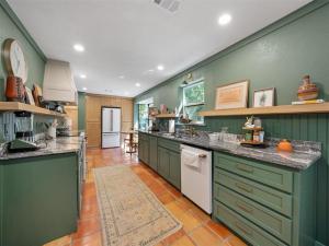 MLS #21367781 image #0