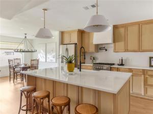MLS #21370147 image #0