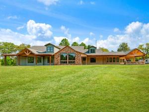 MLS #21371766 image #0