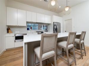MLS #21372893 image #0