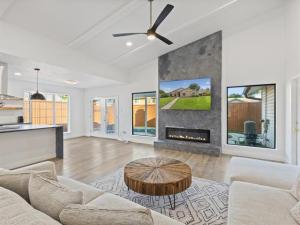 MLS #21373531 image #0