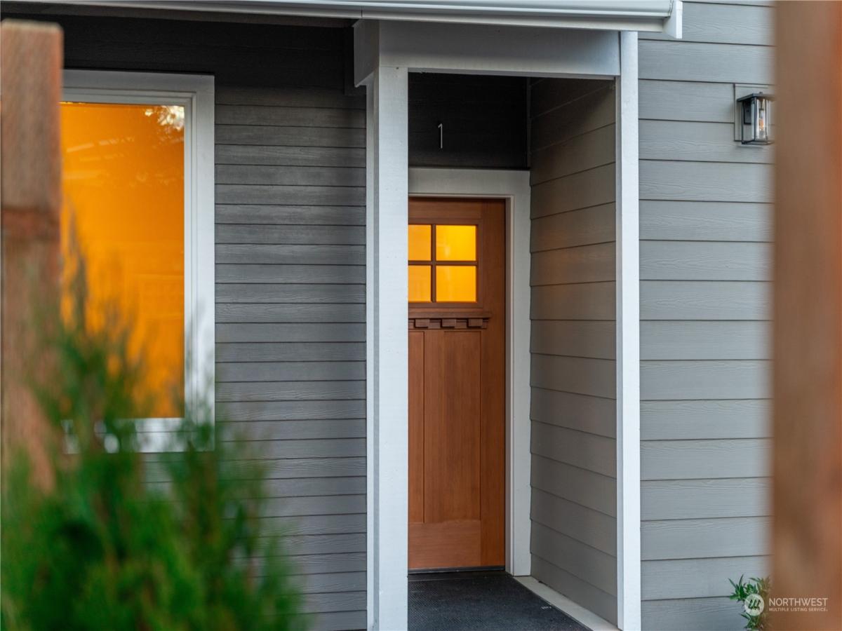 MLS #NWM2055327 image #0
