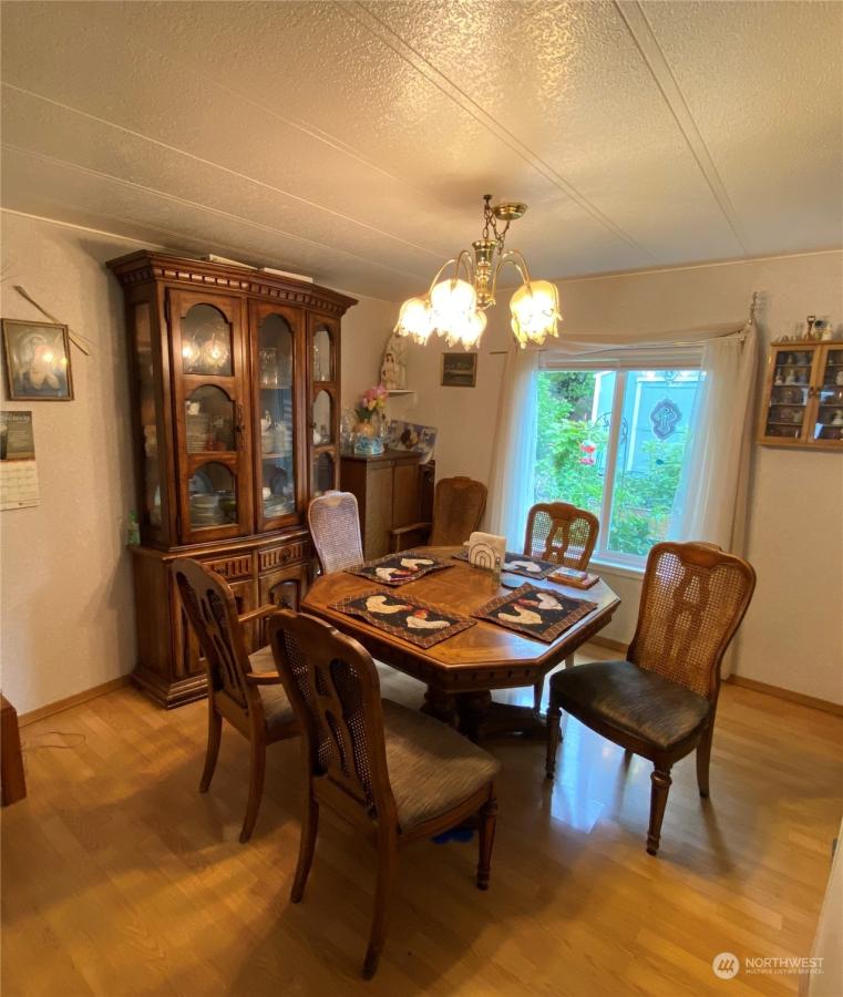 MLS #NWM2128955 image #0