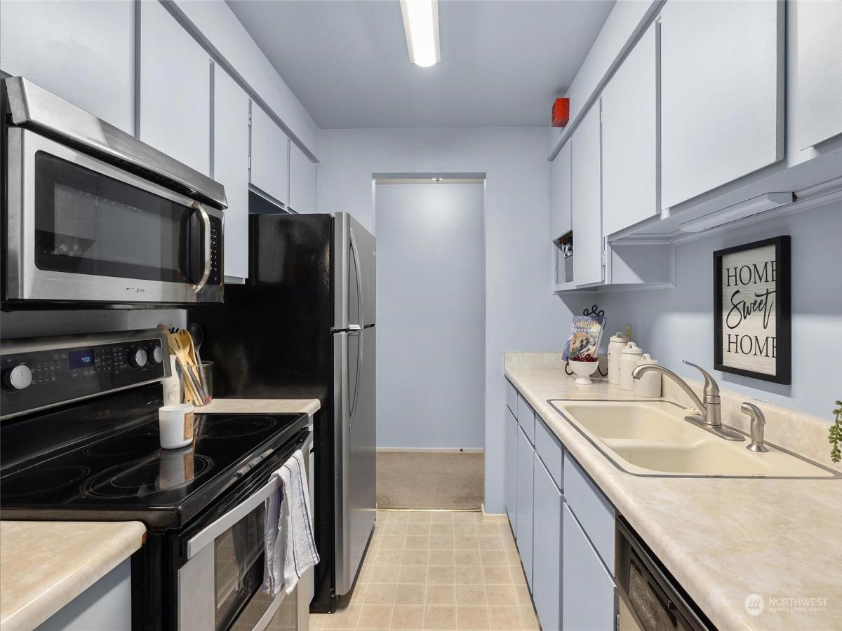 MLS #NWM2136411 image #1