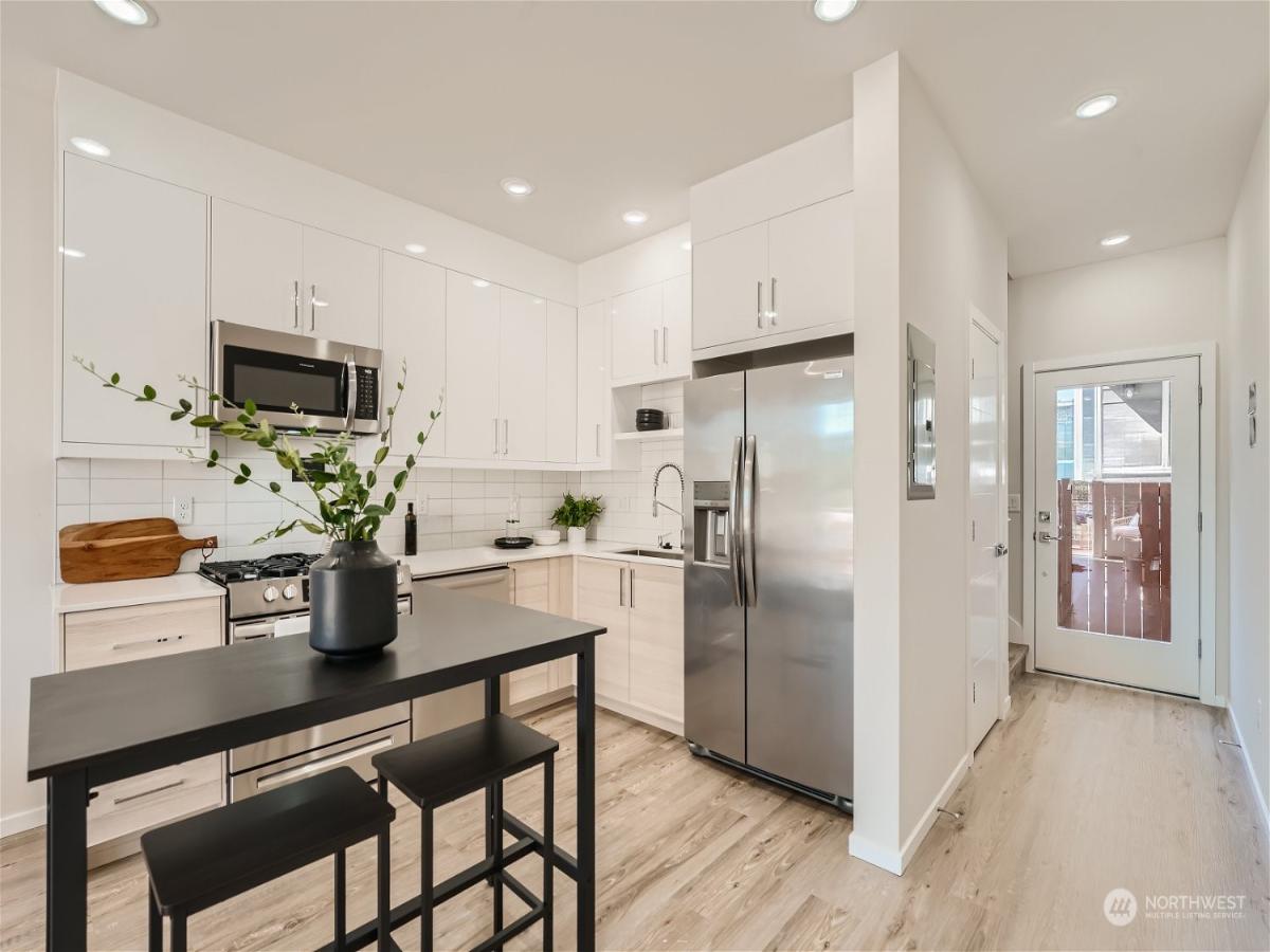 MLS #NWM2145986 image #6