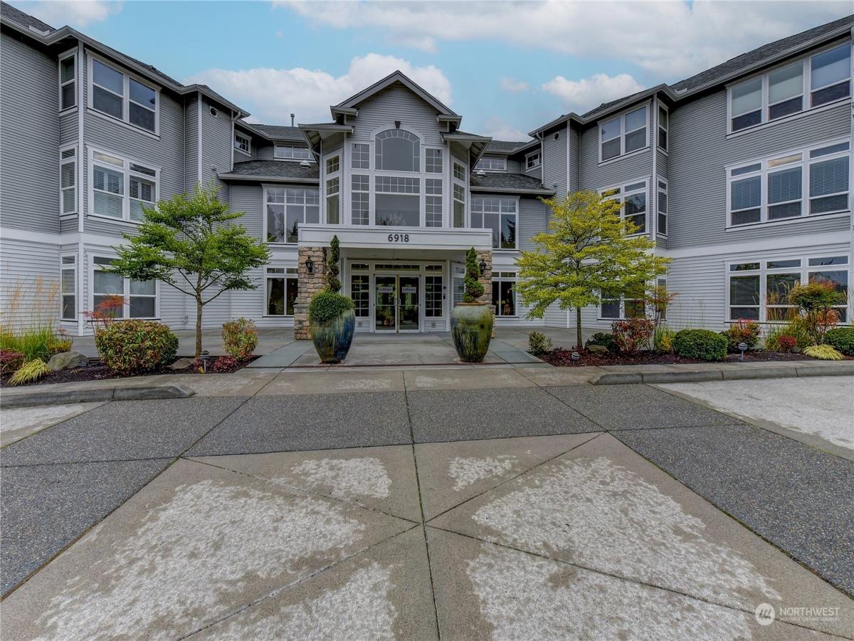 MLS #NWM2165245 image #0
